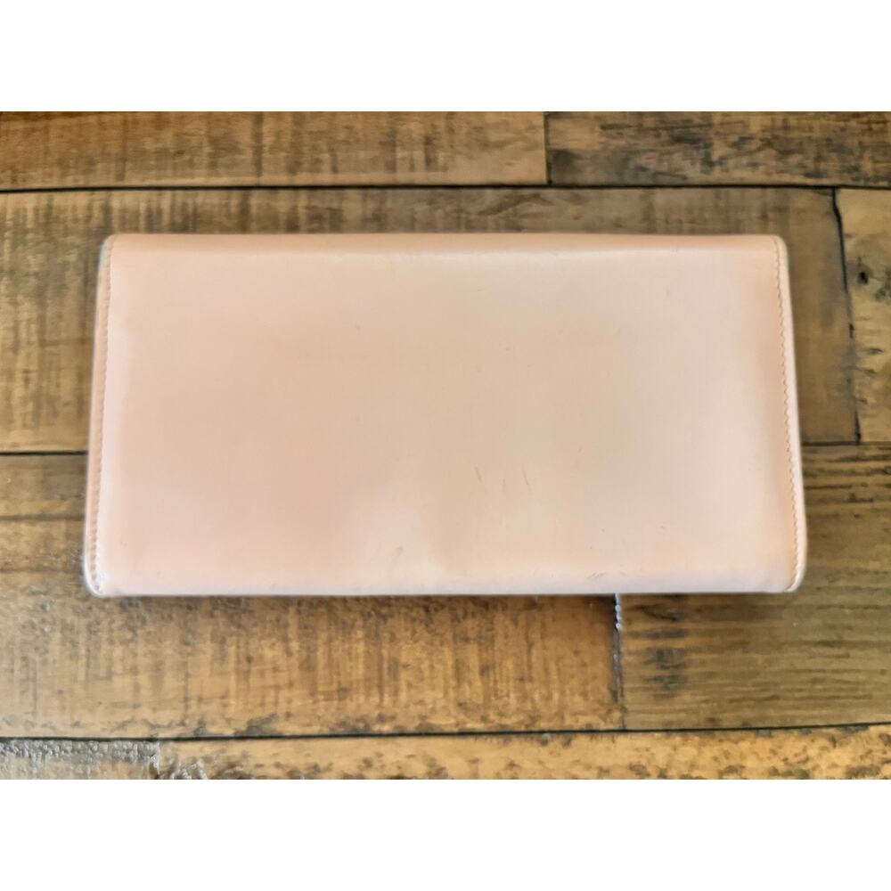 SAINT LAURENT YSL Leather Long BI-FOLD Wallet in Blush Pink - Picture 4 of 13